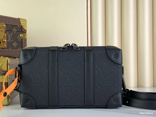 Fake Louis Bags Wallet-22.5*14*5CM Trunk LOUIS VUITTON 0817